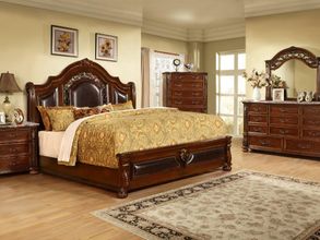 Bessy 5 Piece Traditional Cherry Wood King Bedroom Set
