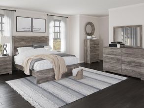 Ralinksi Gray Panel Bedroom Set