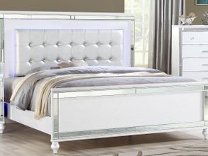 Sterling Queen Size Led Bed Made With Wood In White