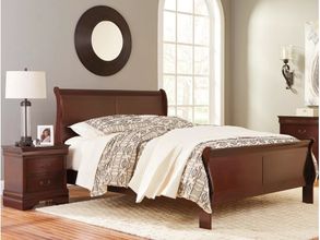 Alisdair Sleigh Bedroom Set