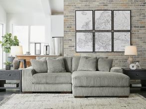 Lindyn 2-Piece RAF Chaise Sectional In Fog